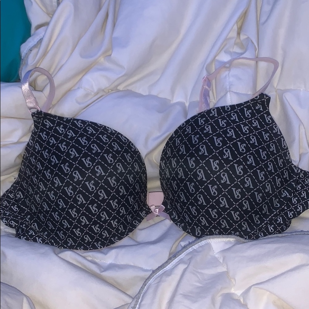 Victoria secret push up bra 36C